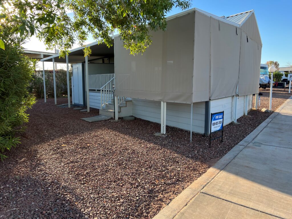Space A-17 – $77,000 – 1 Bed, 1 Bath – Move into this Turn Key Home at the River